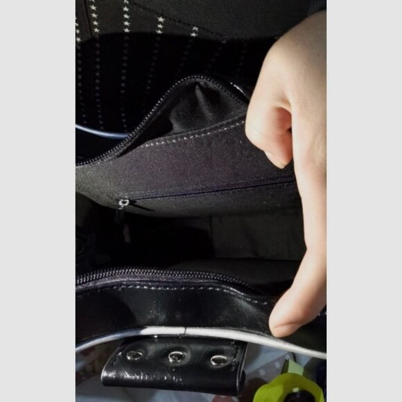 Guitar Handbag Crossbody Purse - White Black - Picture 4 of 8